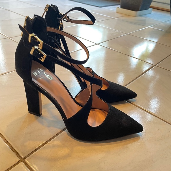 Mix No 6 pumps - Picture 1 of 4